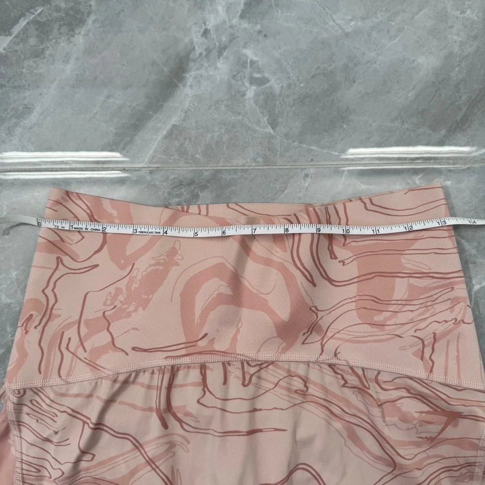 Women’s Gymshark Marbled Biker Shorts Butt Scrunch Lifting Training Size Large - Picture 12 of 14